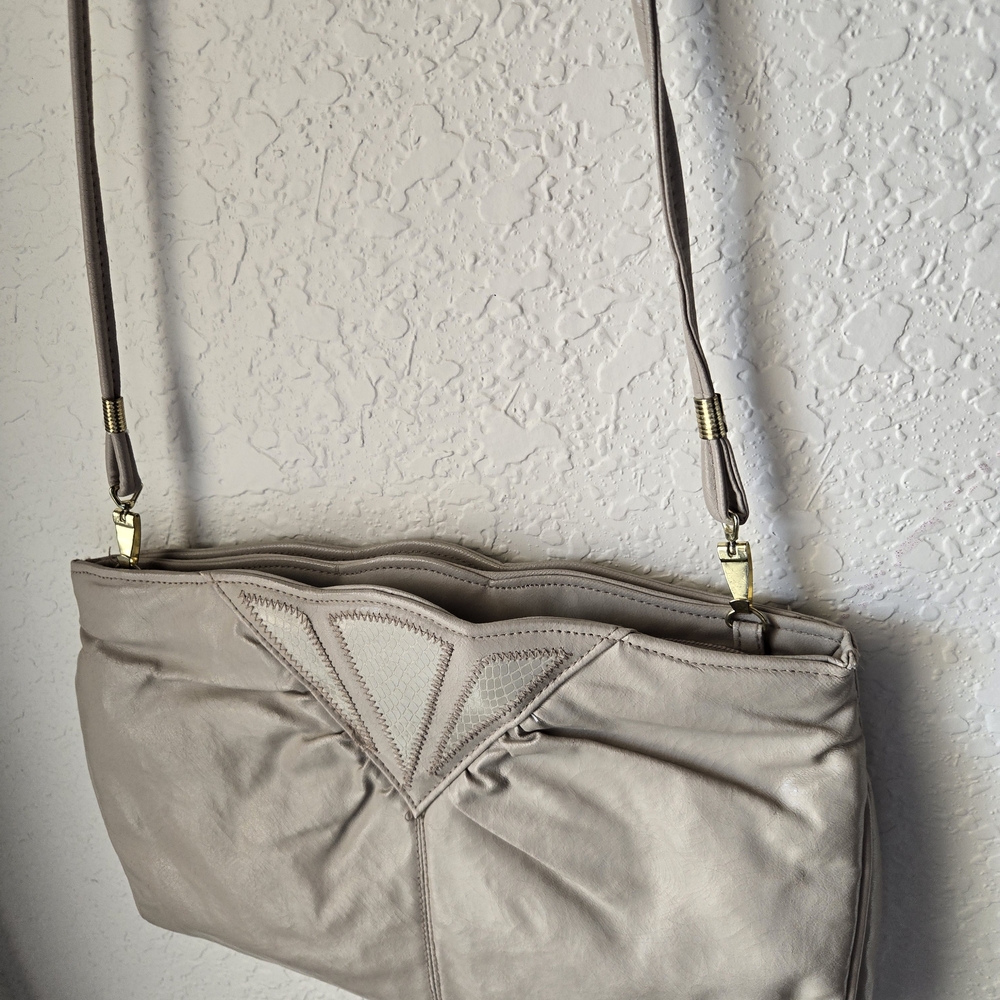Elegant Light Gray Vintage Shoulder Bag